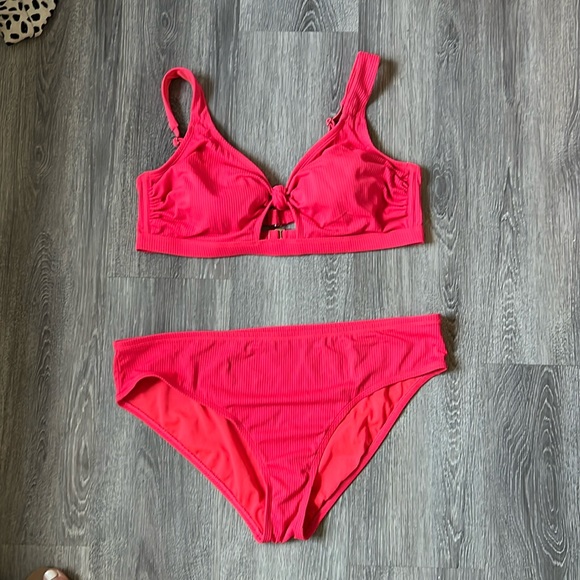 Women’s Xhilaration bikini set - Picture 1 of 2